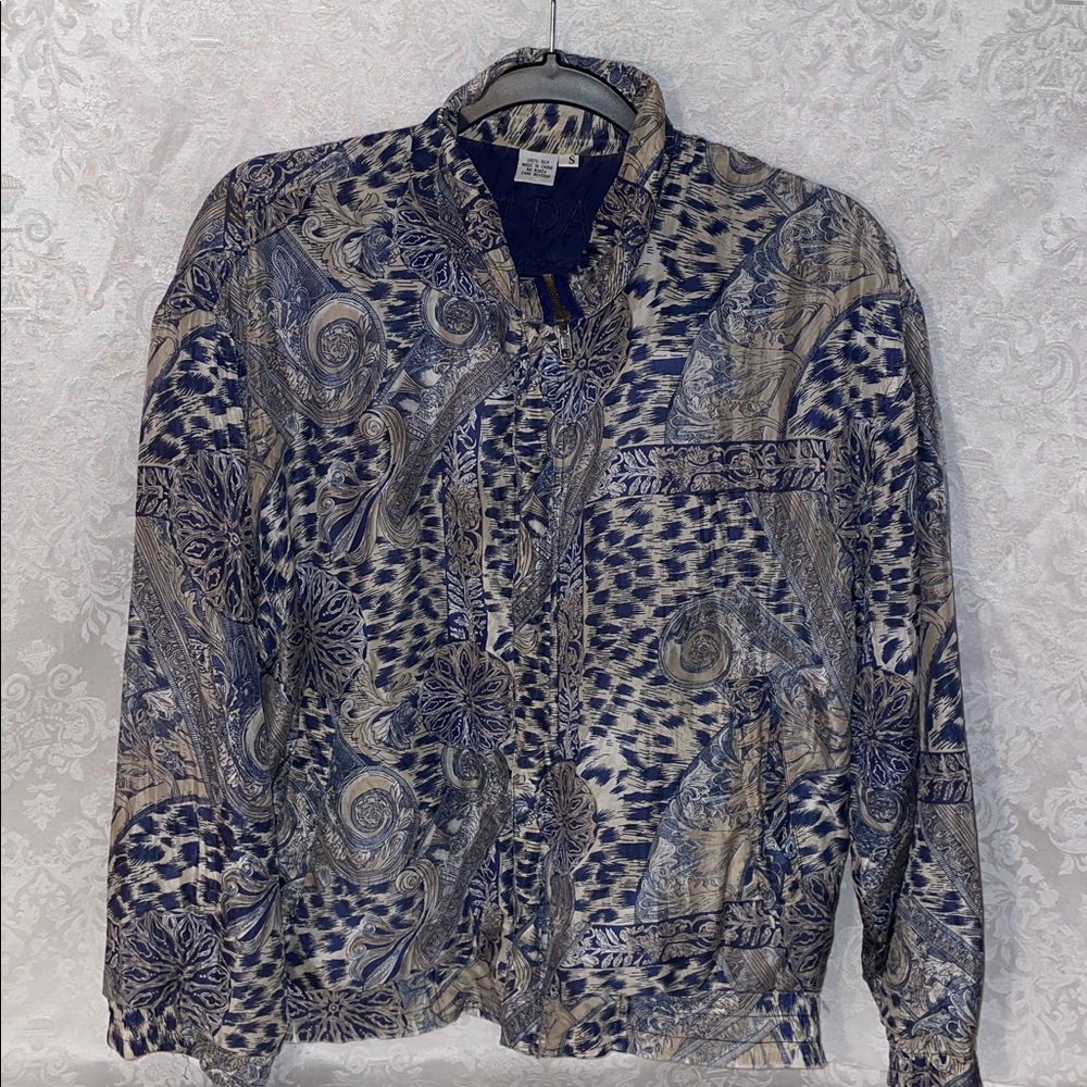 Vintage FUDA INTERNATIONAL 100% silk Bomber jacket.  Size Small.